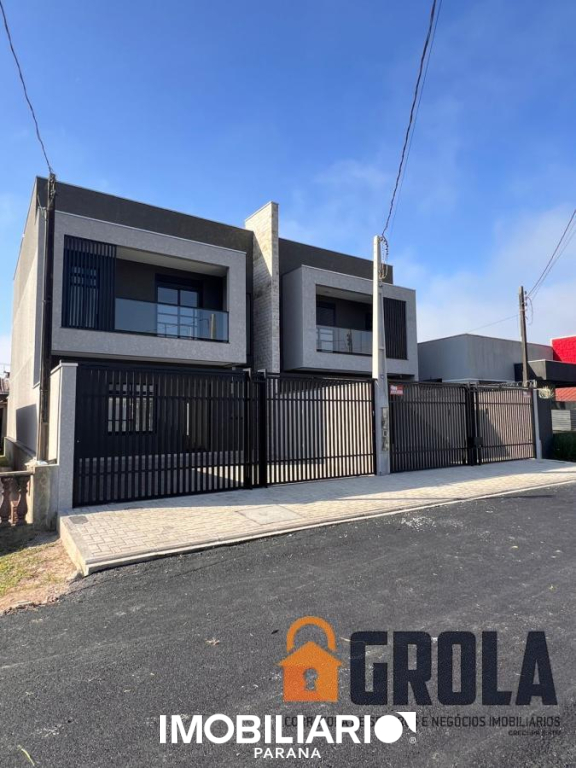 Sobrado para  Venda em Matinhos pela Grola Negócios Imobiliários