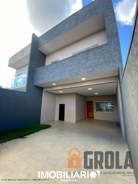 Sobrado para  Venda em Campo Mourão pela Grola Negócios Imobiliários