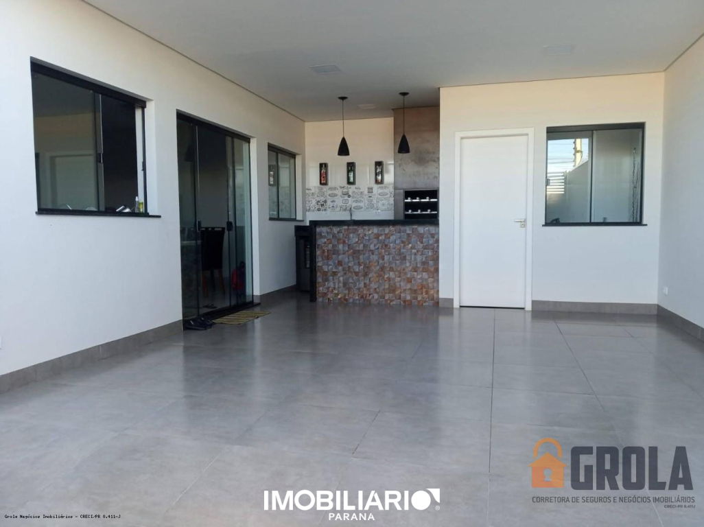 Sobrado para  Venda em Campo Mourão pela Grola Negócios Imobiliários