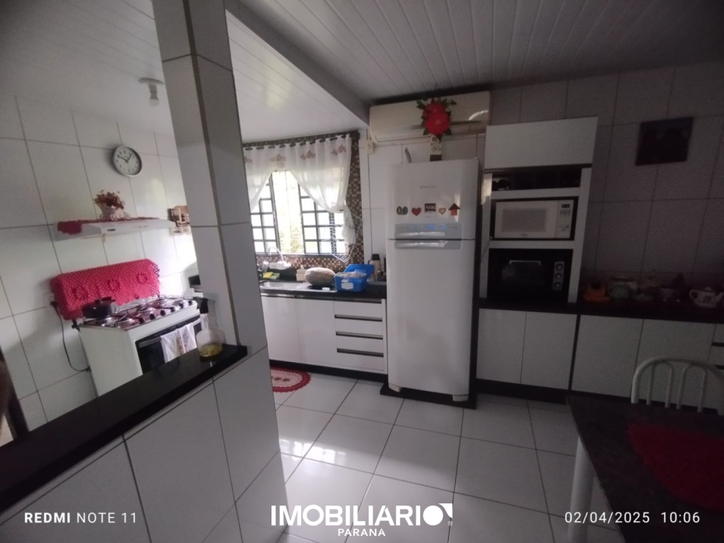 Residência para  Venda em Umuarama pela Imobiliária Amizade