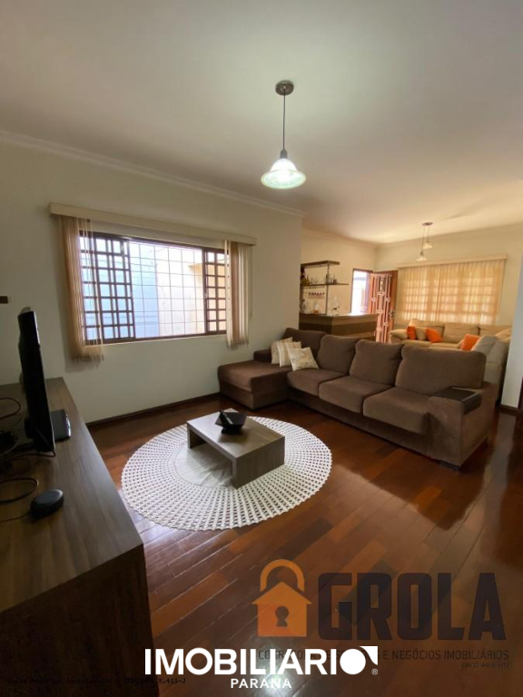 Residência para  Venda em Campo Mourão pela Grola Negócios Imobiliários