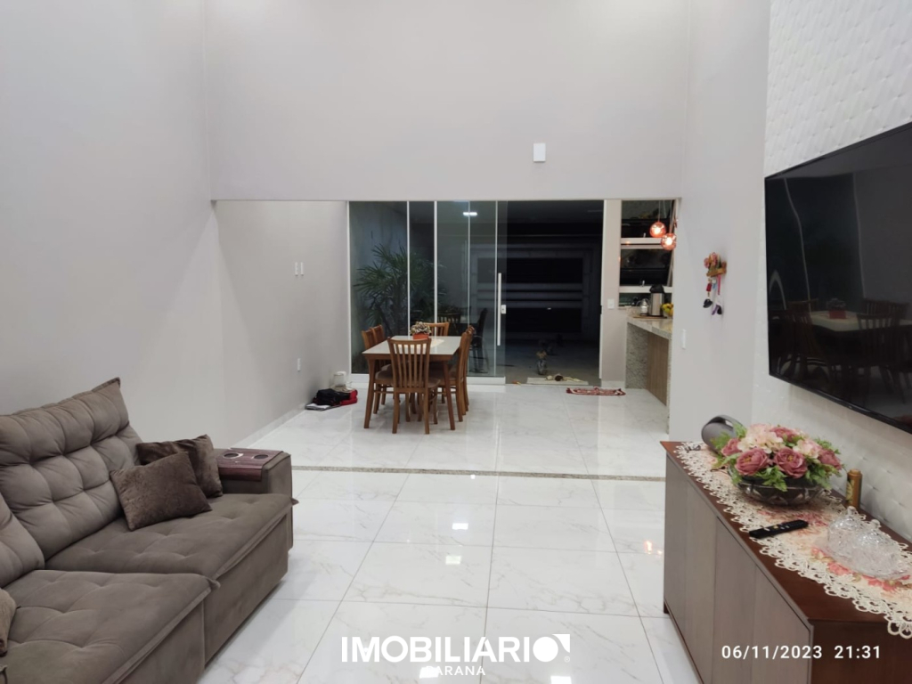 Residência para  Venda em Umuarama pela Imobiliária Amizade