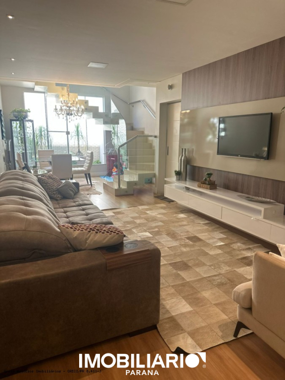 Sobrado para  Venda em Campo Mourão pela Grola Negócios Imobiliários