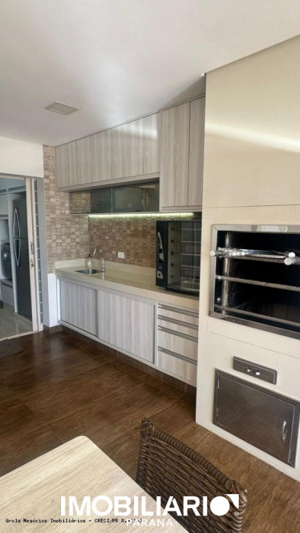 Sobrado para  Venda em Campo Mourão pela Grola Negócios Imobiliários