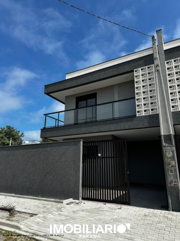 Sobrado para  Venda em Matinhos pela Grola Negócios Imobiliários