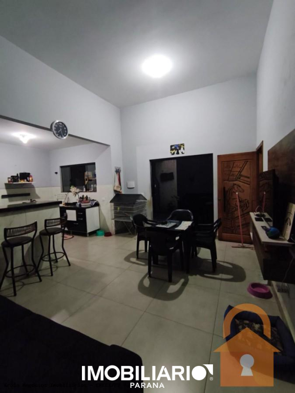 Residência para  Venda em Campo Mourão pela Grola Negócios Imobiliários