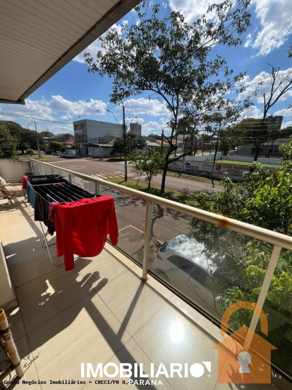 Sobrado para  Venda em Campo Mourão pela Grola Negócios Imobiliários