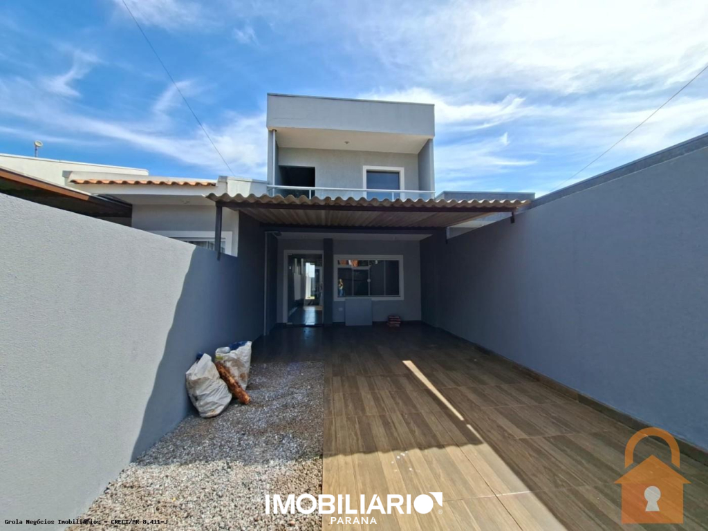 Sobrado para  Venda em Campo Mourão pela Grola Negócios Imobiliários