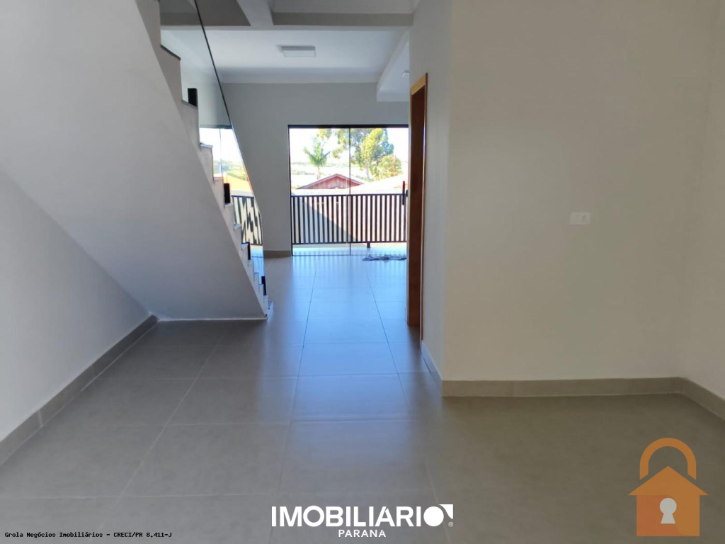 Sobrado para  Venda em Campo Mourão pela Grola Negócios Imobiliários