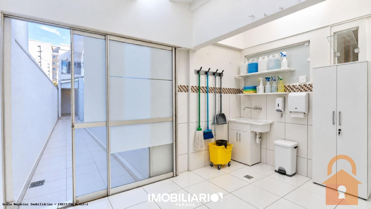 Prédio Comercial para  Venda em Curitiba pela Grola Negócios Imobiliários