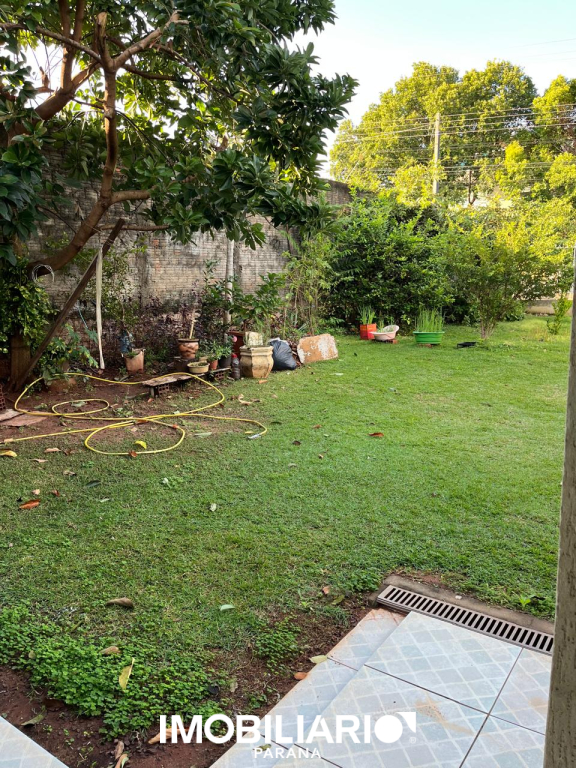 Residência para  Venda em Umuarama pela Elisia Neves