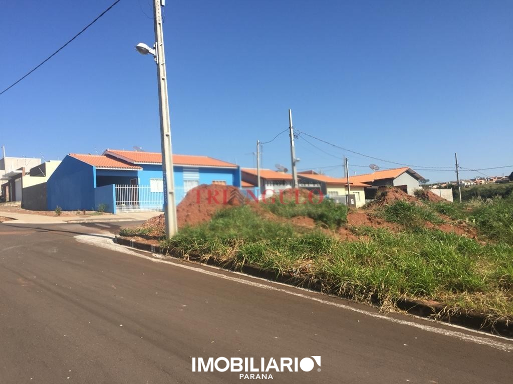 Terreno para  Venda em Cruzeiro do Oeste pela Imobiliária Triangulo