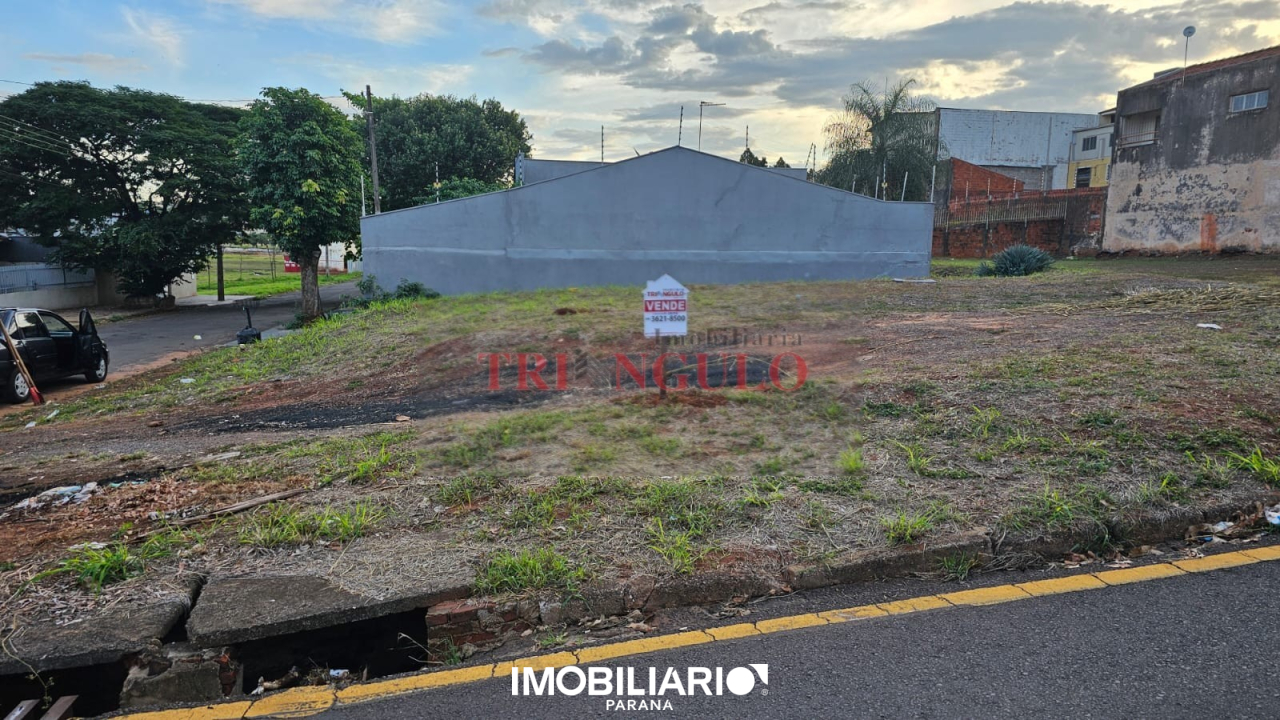 Terreno para  Venda em Umuarama pela Imobiliária Triangulo