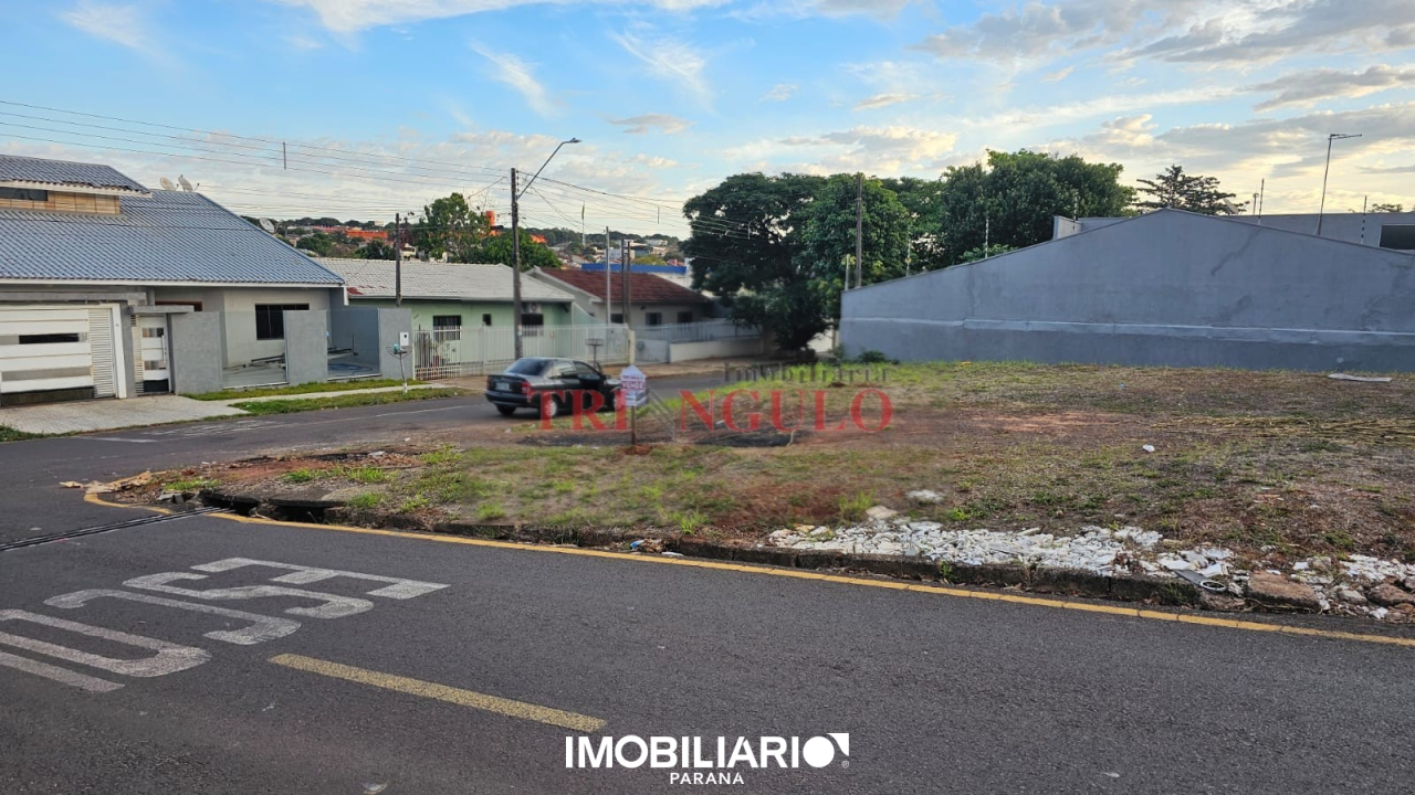 Terreno para  Venda em Umuarama pela Imobiliária Triangulo
