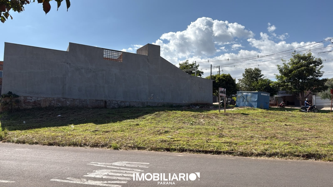 Terreno para  Venda em Umuarama pela Imobiliária Triangulo