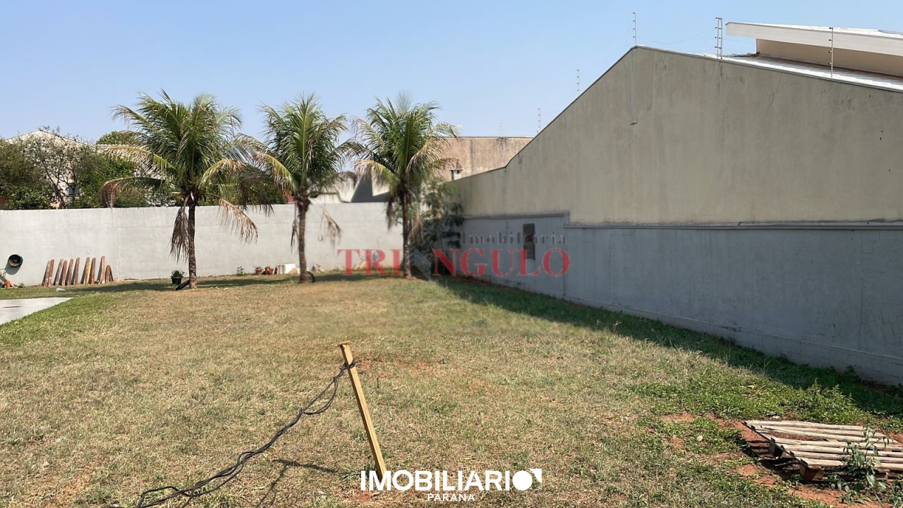 Terreno para  Venda em Umuarama pela Imobiliária Triangulo