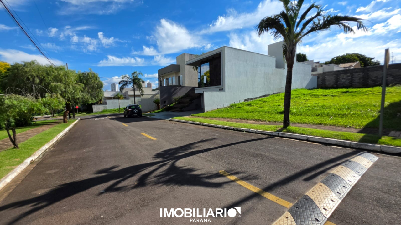 Terreno para  Venda em Umuarama pela Imobiliária Triangulo