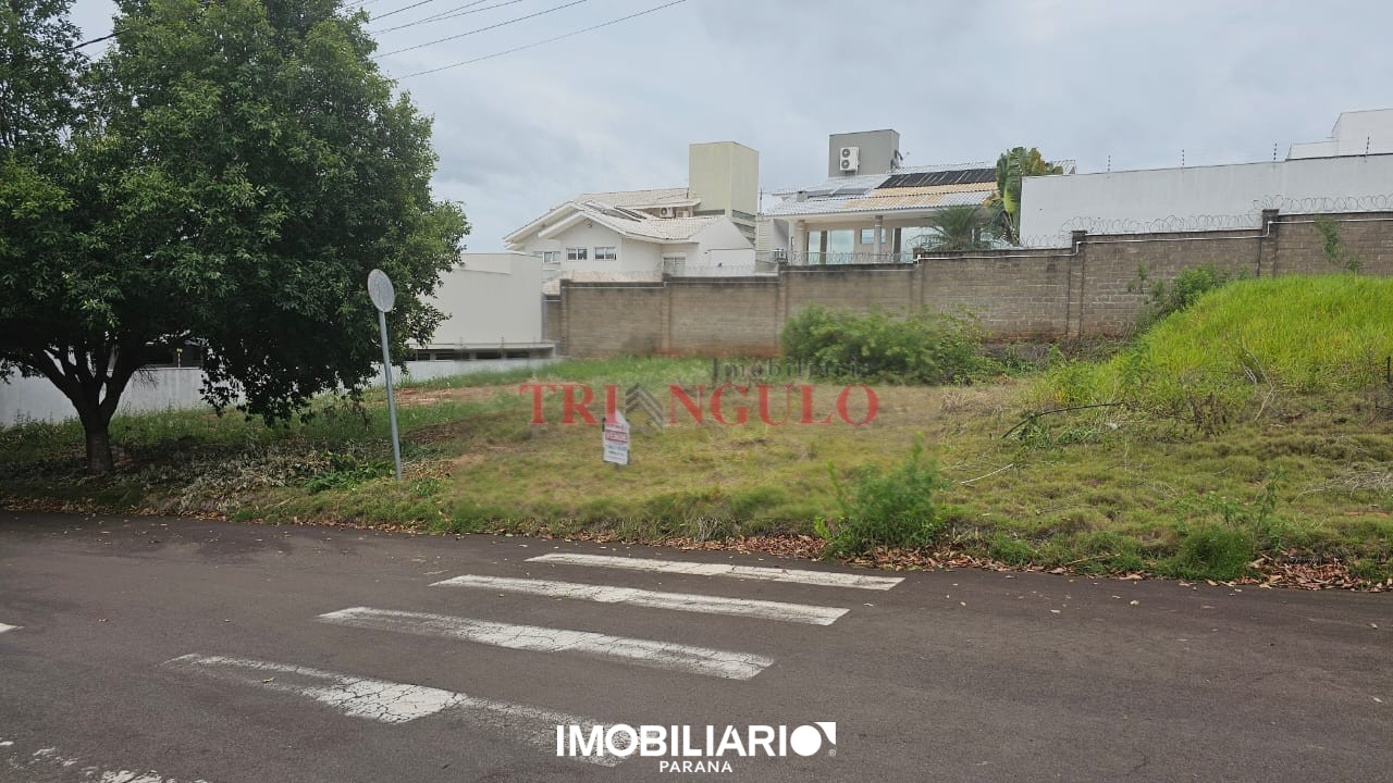 Terreno para  Venda em Umuarama pela Imobiliária Triangulo