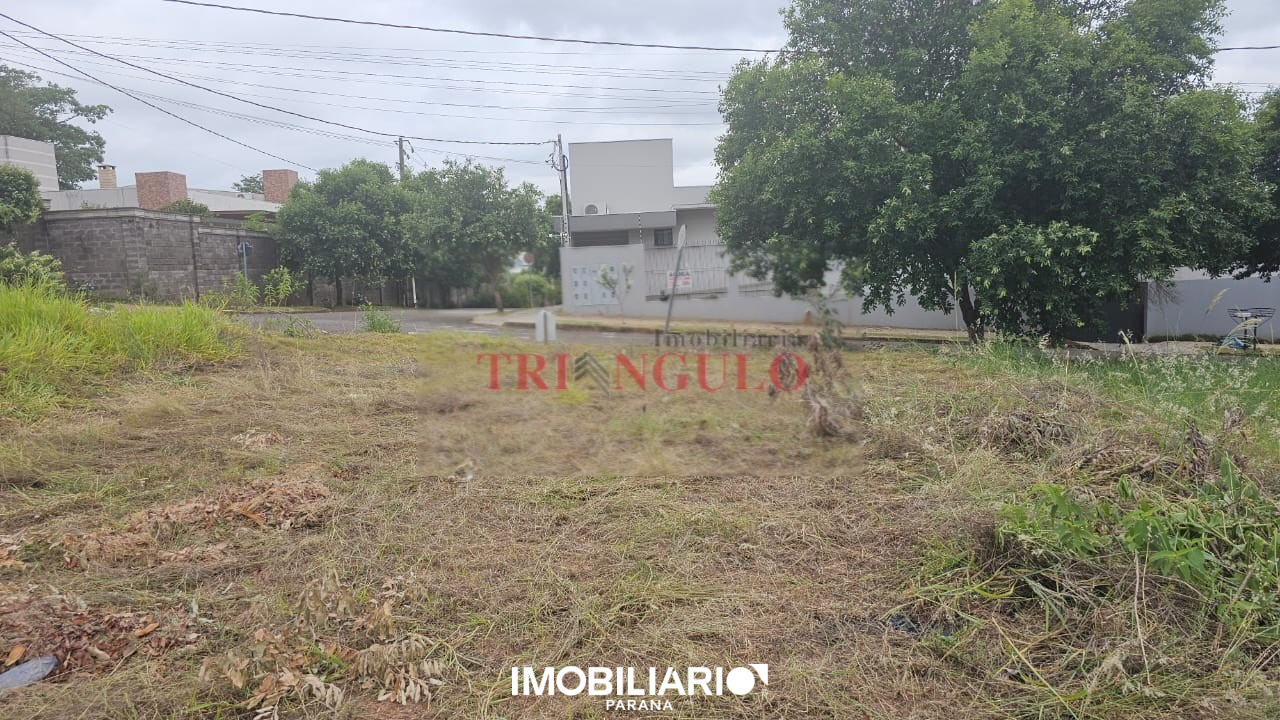 Terreno para  Venda em Umuarama pela Imobiliária Triangulo