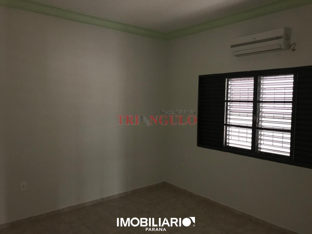 Residência para  Venda em Umuarama pela Imobiliária Triangulo