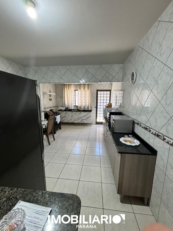 Comercial E Residencial para  Venda em Campo Mourão pela Casa fácil