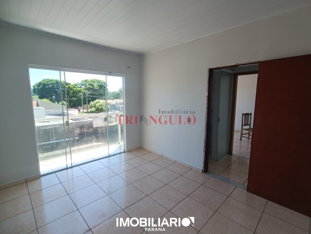 Sobrado para  Venda em Umuarama pela Imobiliária Triangulo