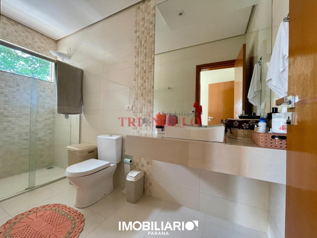 Sobrado para  Venda em Umuarama pela Imobiliária Triangulo