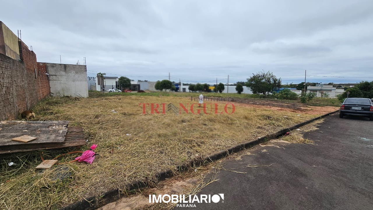 Terreno para  Venda em Umuarama pela Imobiliária Triangulo