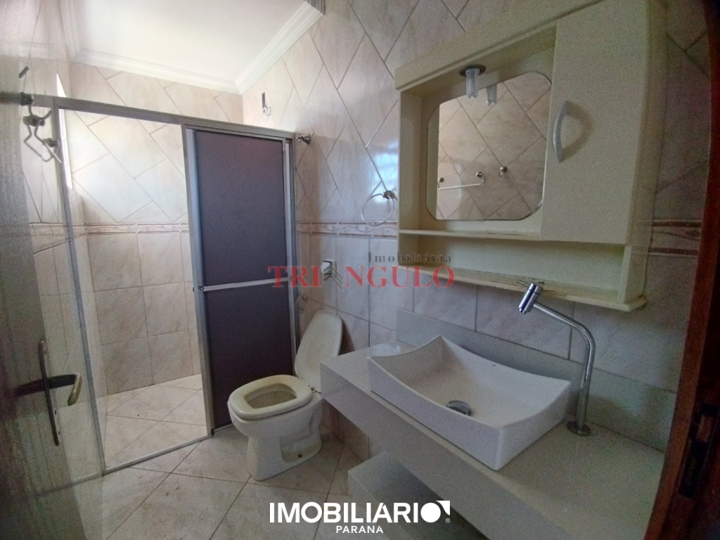 Sobrado para  Venda em Umuarama pela Imobiliária Triangulo