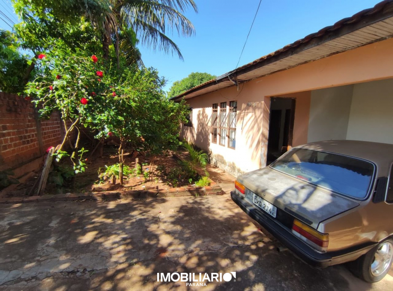 Residência para  Venda em Umuarama pela Delta