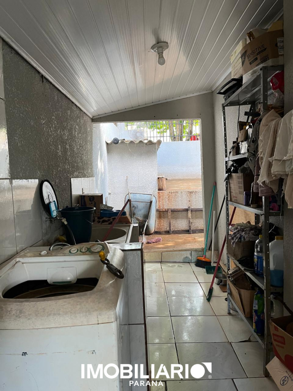 Residência para  Venda em Umuarama pela Elisia Neves