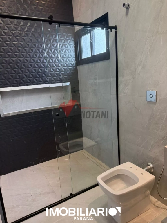 Sobrado para  Venda em Umuarama pela Shiotani Imóveis