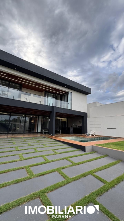 Sobrado para  Venda em Campo Mourão pela Casa fácil