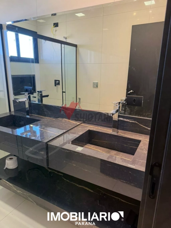 Sobrado para  Venda em Umuarama pela Shiotani Imóveis