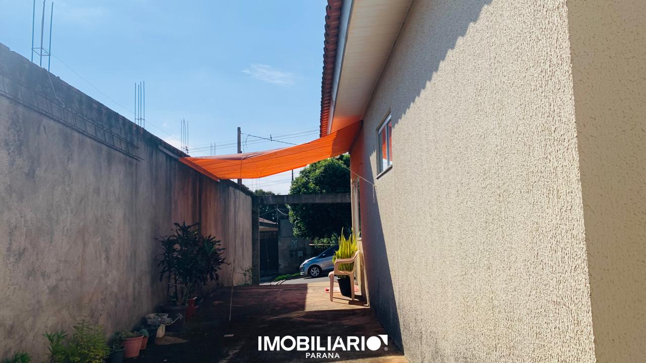 Residência para  Venda em Umuarama pela Elisia Neves