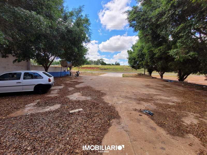 Salão Comercial para  Alugar em Umuarama pela Delta