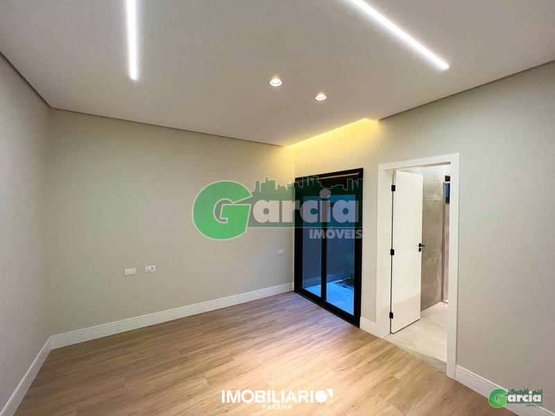 Casa Em Condomínio para  Venda em Umuarama pela Garcia Imóveis