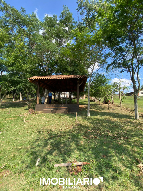 Residência para  Venda em Campo Mourão pela Nadiel Imóveis