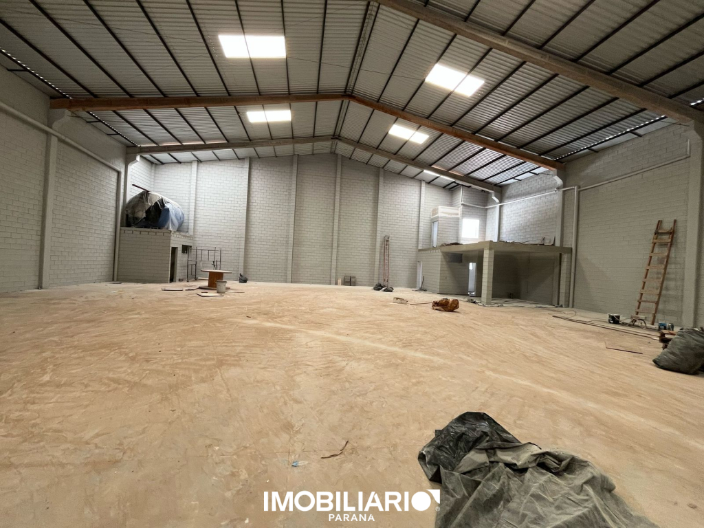 Salão Comercial para  Alugar em Umuarama pela Caetano & Otávio