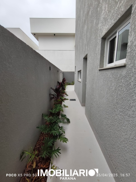 Residência para  Venda em Umuarama pela Delta