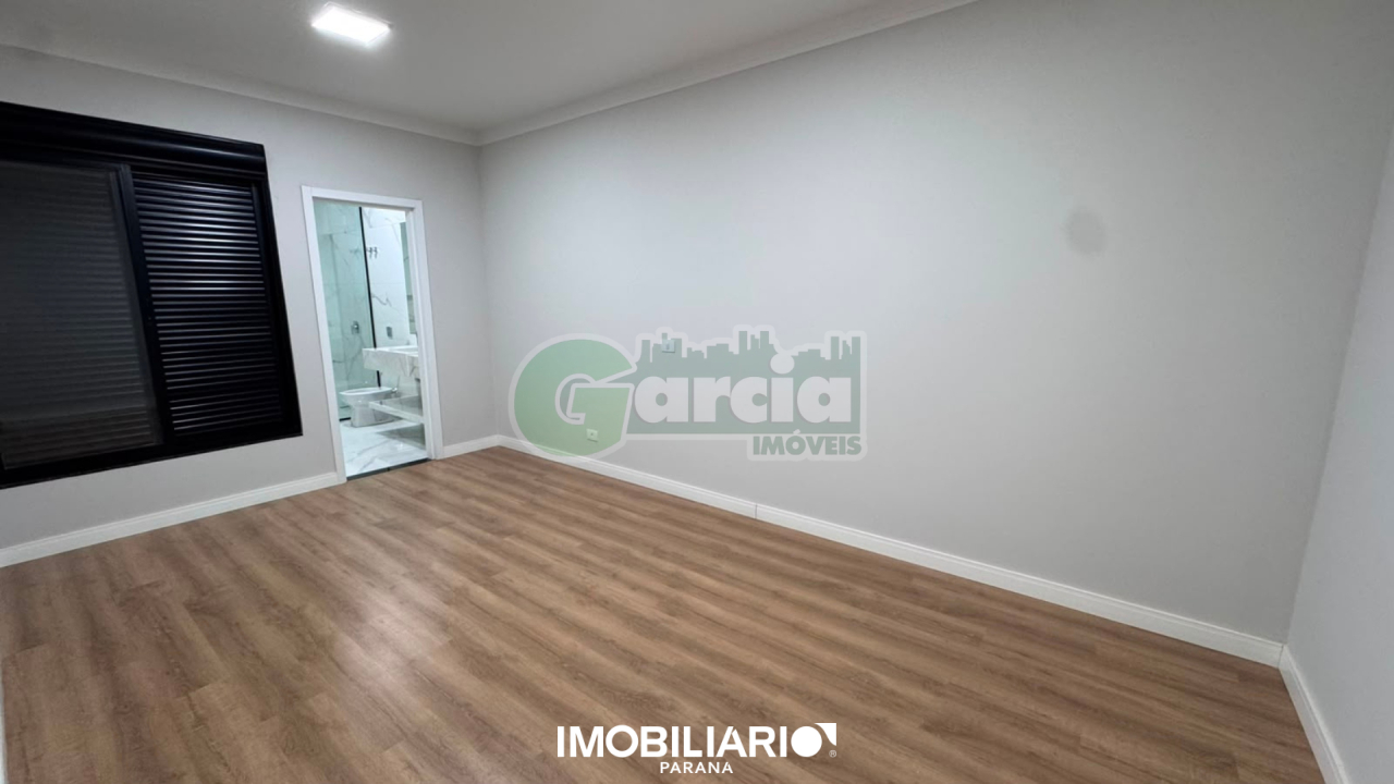 Residência para  Venda em Umuarama pela Garcia Imóveis