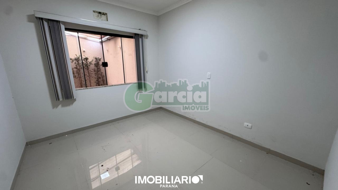 Residência para  Venda em Umuarama pela Garcia Imóveis