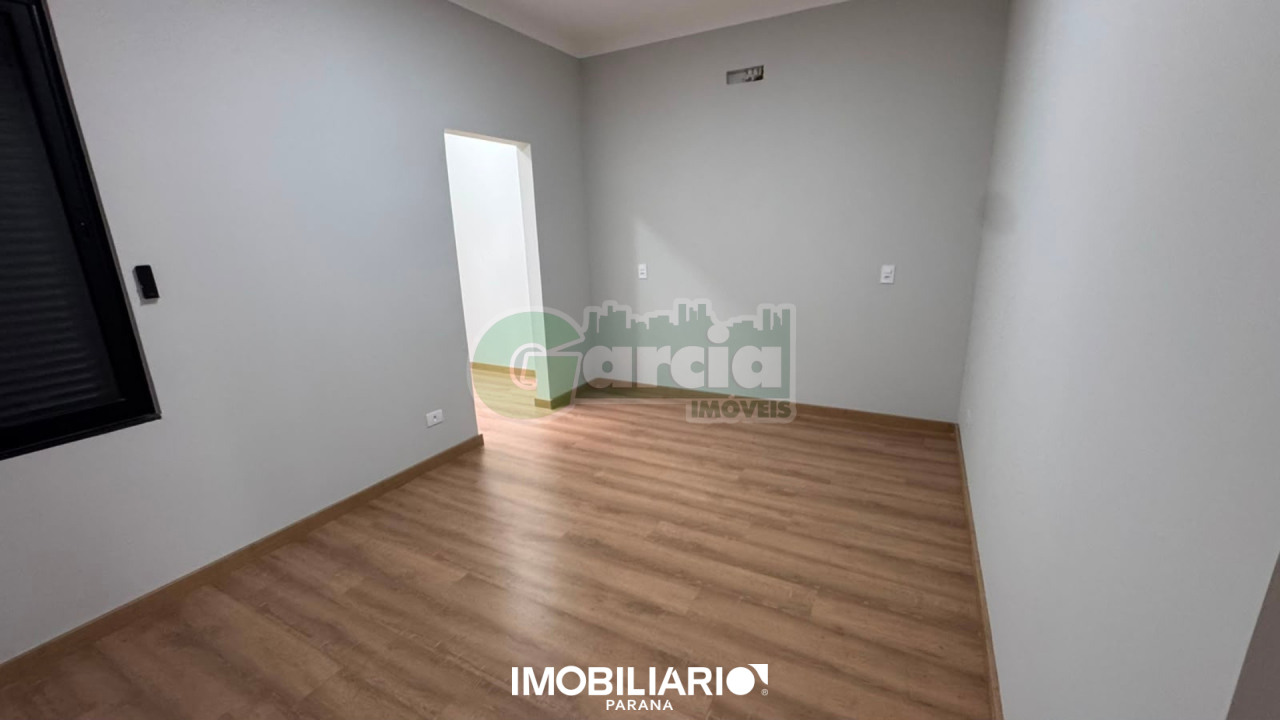 Residência para  Venda em Umuarama pela Garcia Imóveis