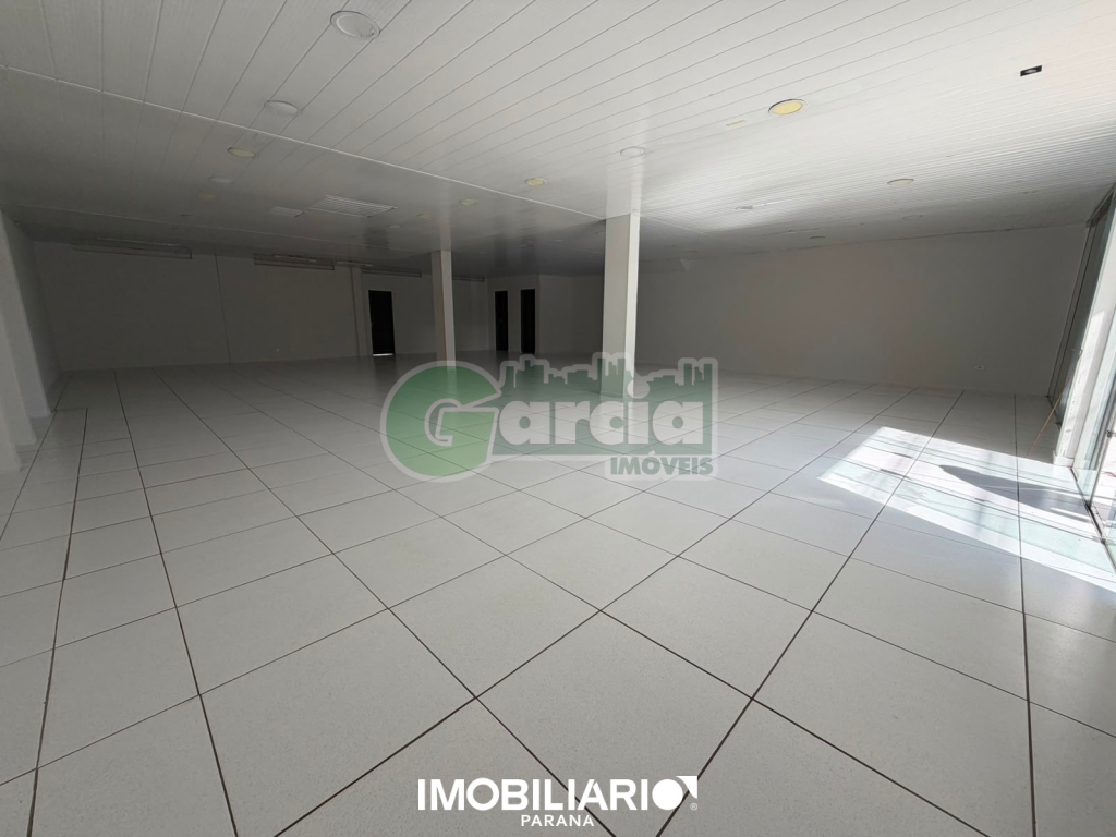Salão Comercial para  Alugar em Umuarama pela Garcia Imóveis