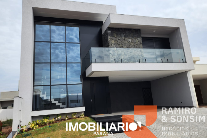 Sobrado para  Venda em Umuarama pela Ramiro e Sonsin negócios imobiliários