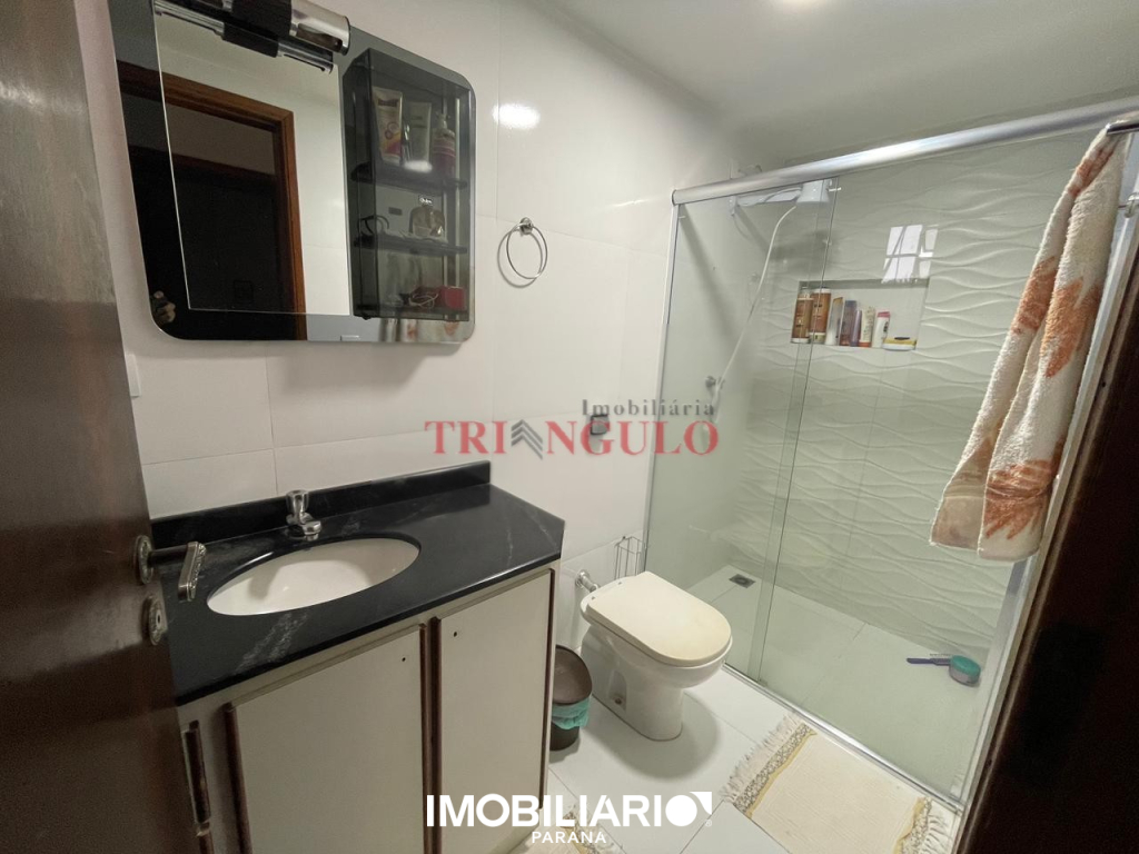 Sobrado para  Venda em Umuarama pela Imobiliária Triangulo