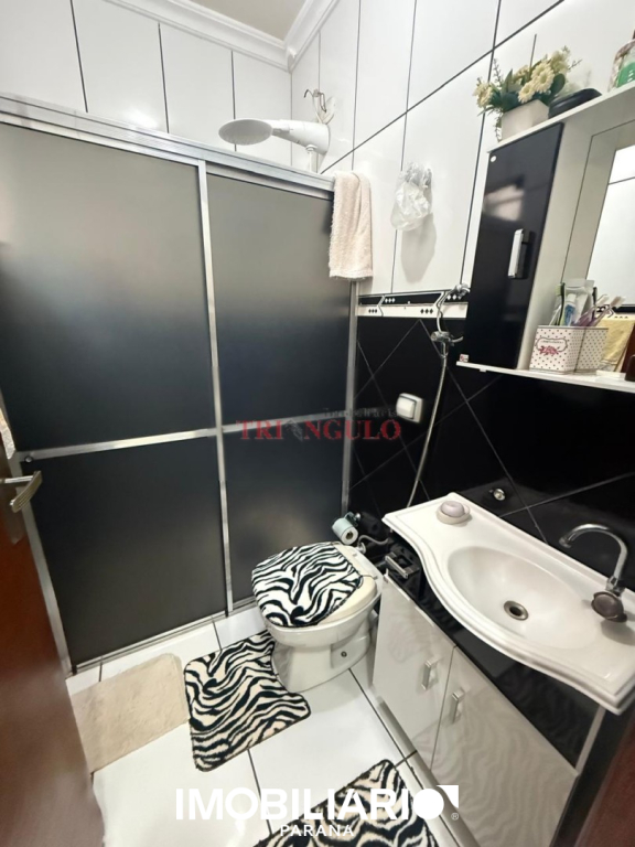 Sobrado para  Venda em Umuarama pela Imobiliária Triangulo