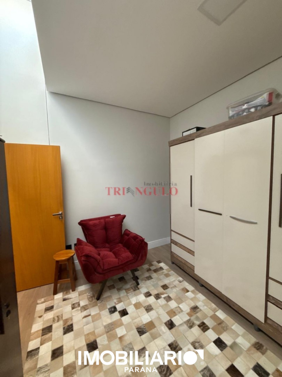 Sobrado para  Venda em Umuarama pela Imobiliária Triangulo