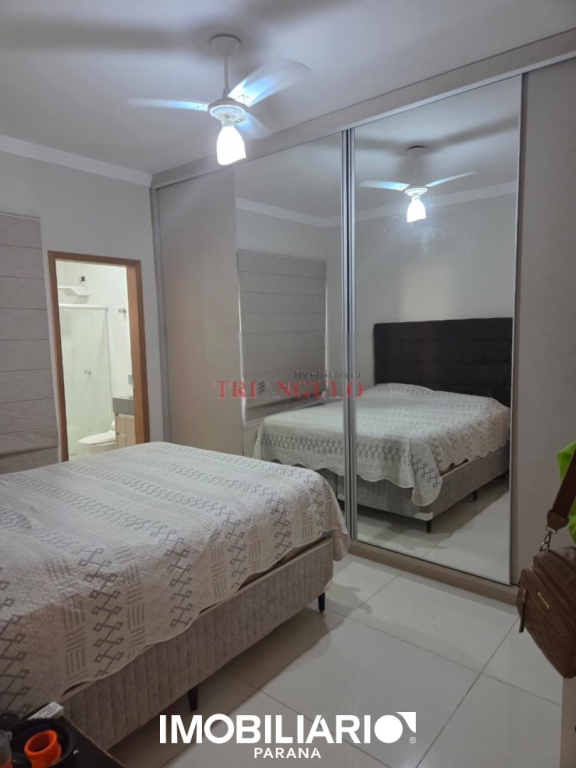 Residência para  Venda em Umuarama pela Imobiliária Triangulo