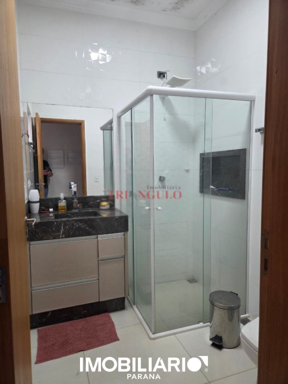 Residência para  Venda em Umuarama pela Imobiliária Triangulo